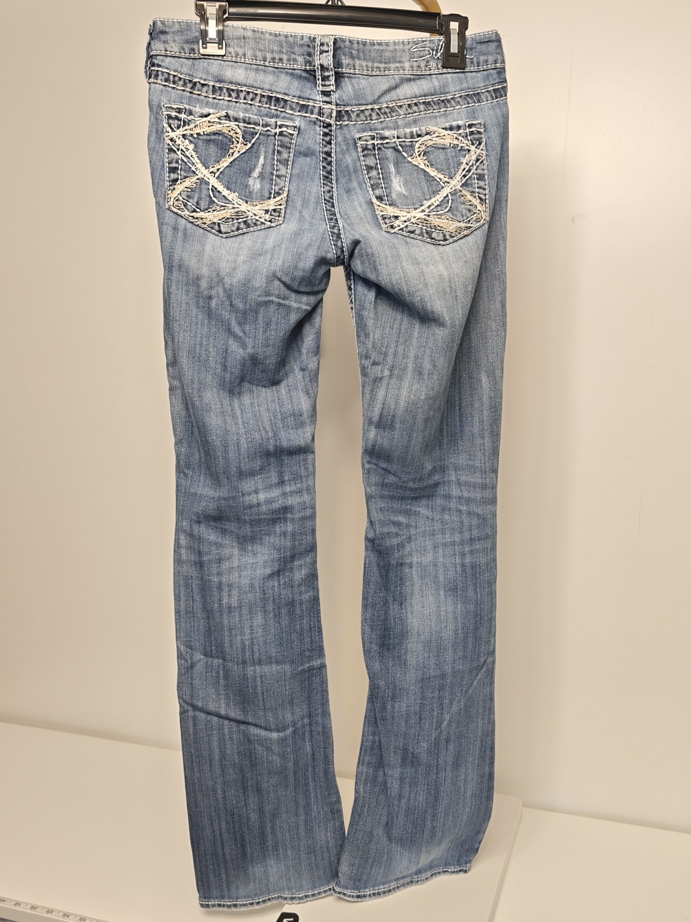 Silver Jeans Aiko Bootcut Light Blue Embroidered Back Pocket Jeans W27 L33